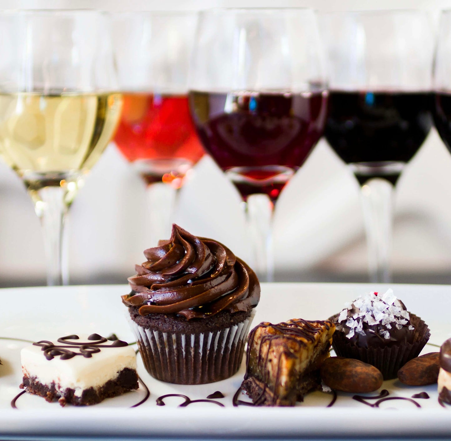 ドメーヌ・シングラ | ヘリテージ 12 ANS |【12年熟成が奏る琥珀色の芸術 / 2011年ヴィンテージ・最後を飾る希少な1本】|ヴァレンタインデーの特別な贈り物|お祝い| ギフト|プレゼント|500ML【完売】