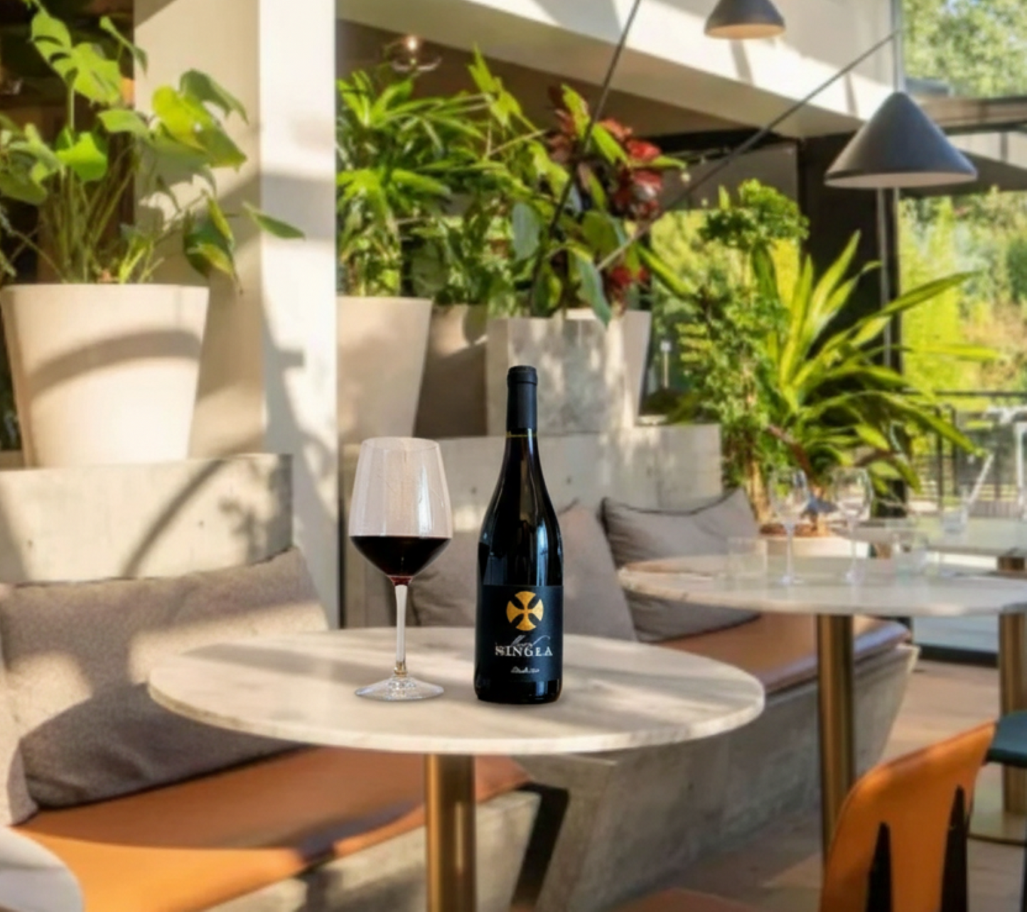 Michel Singla Nommé d'après le fondateur de l'entreprise en 1711 Disponible pour expédition à partir du 9 mai !