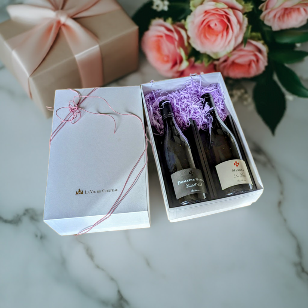 Coffret cadeau de vin rouge populaire du Roussillon (Casteel Bell et vin blanc)