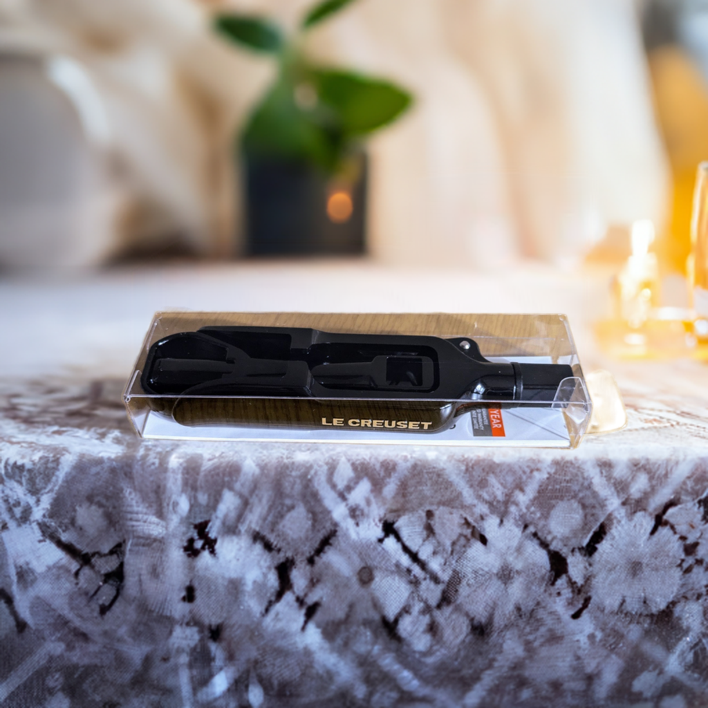 オーゴスト(白)とルクーゼのアクセ 【ギフトBOX無償進呈商品】一時品切れー2026年2月入荷