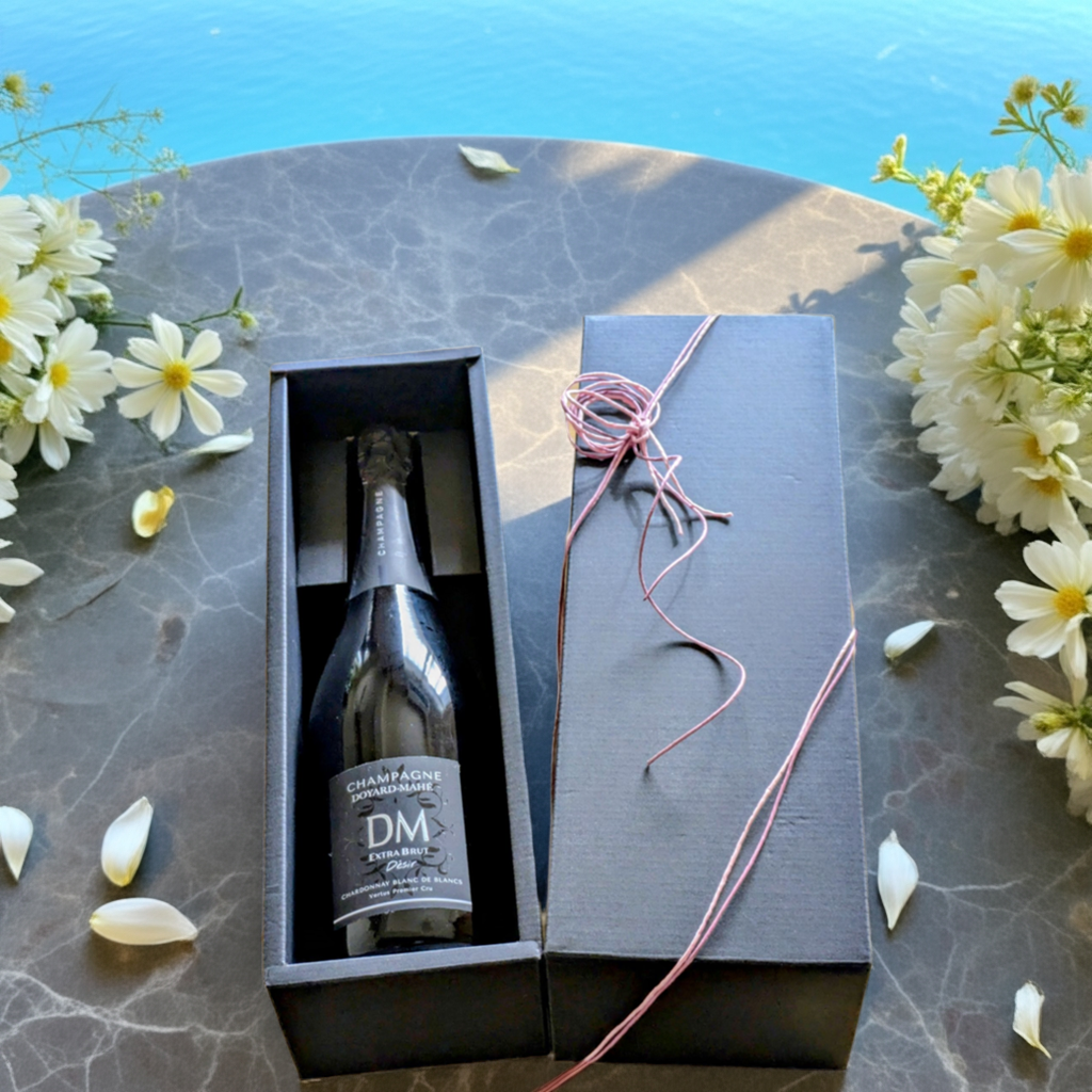 Champagne Doyarumae Premier Cru en coffret cadeau