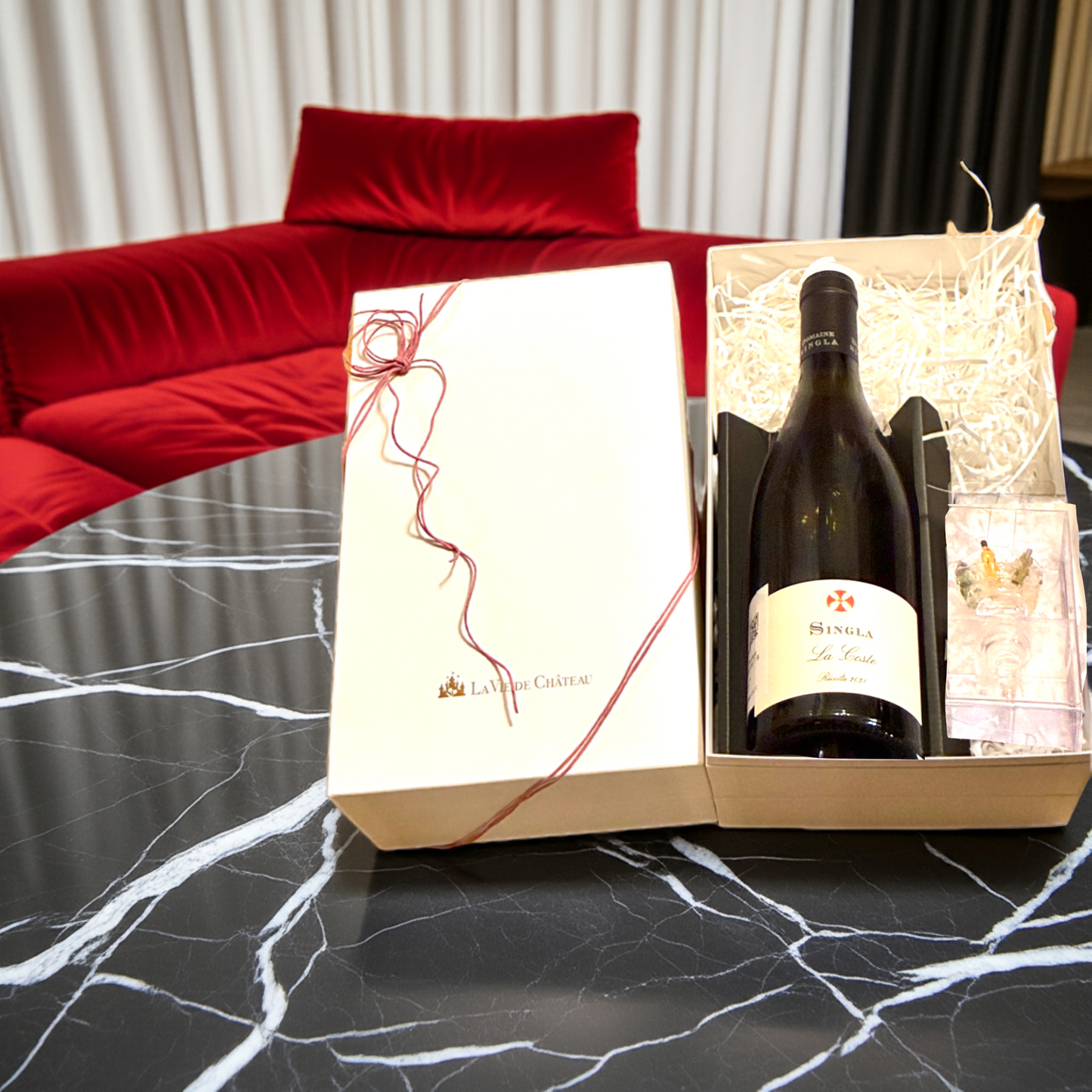 La Coste (vin blanc parfumé du sud de la France) et coffret cadeau accessoires