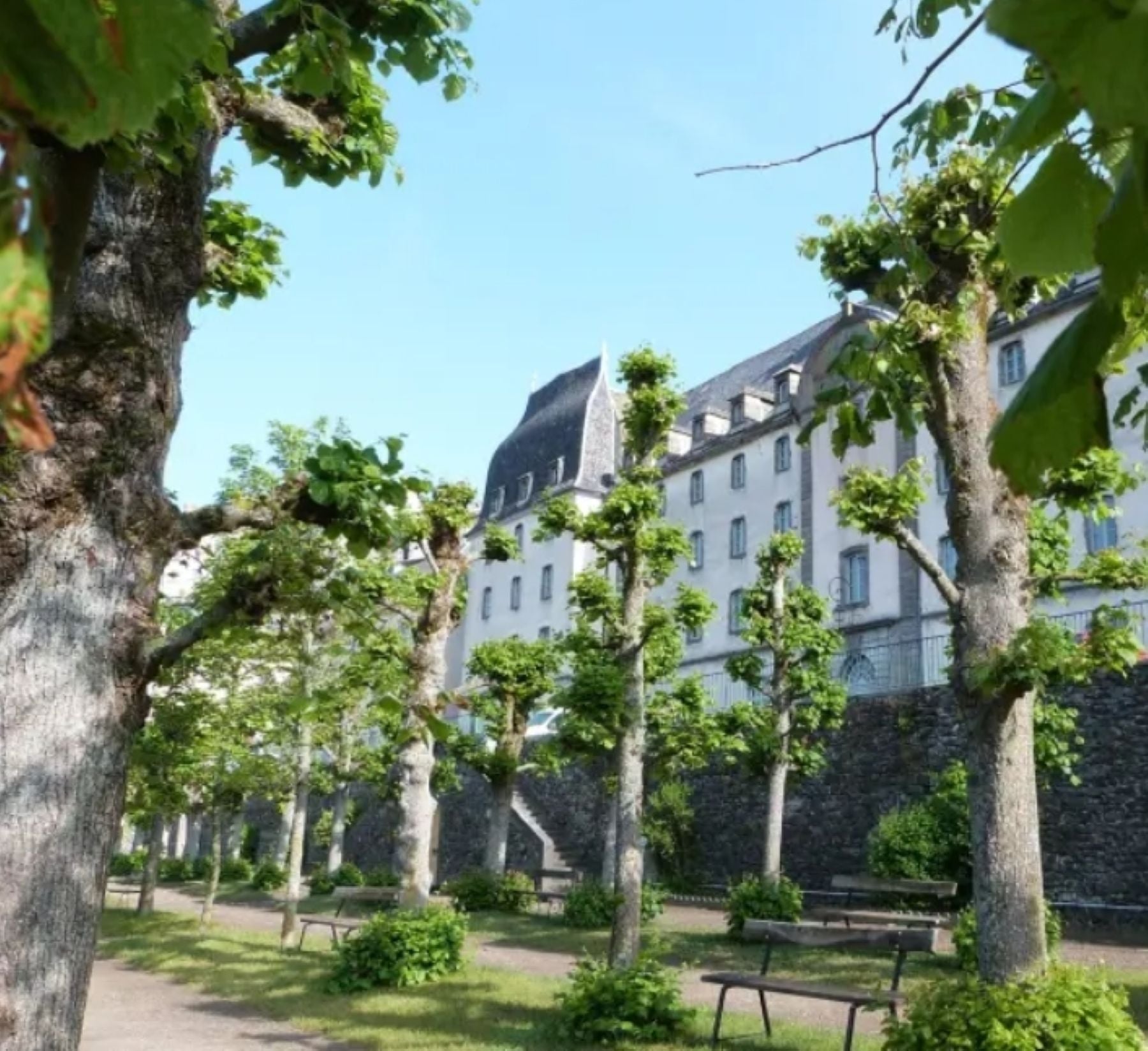 10月13日のブログ～フランスの小さな街～サンフレール