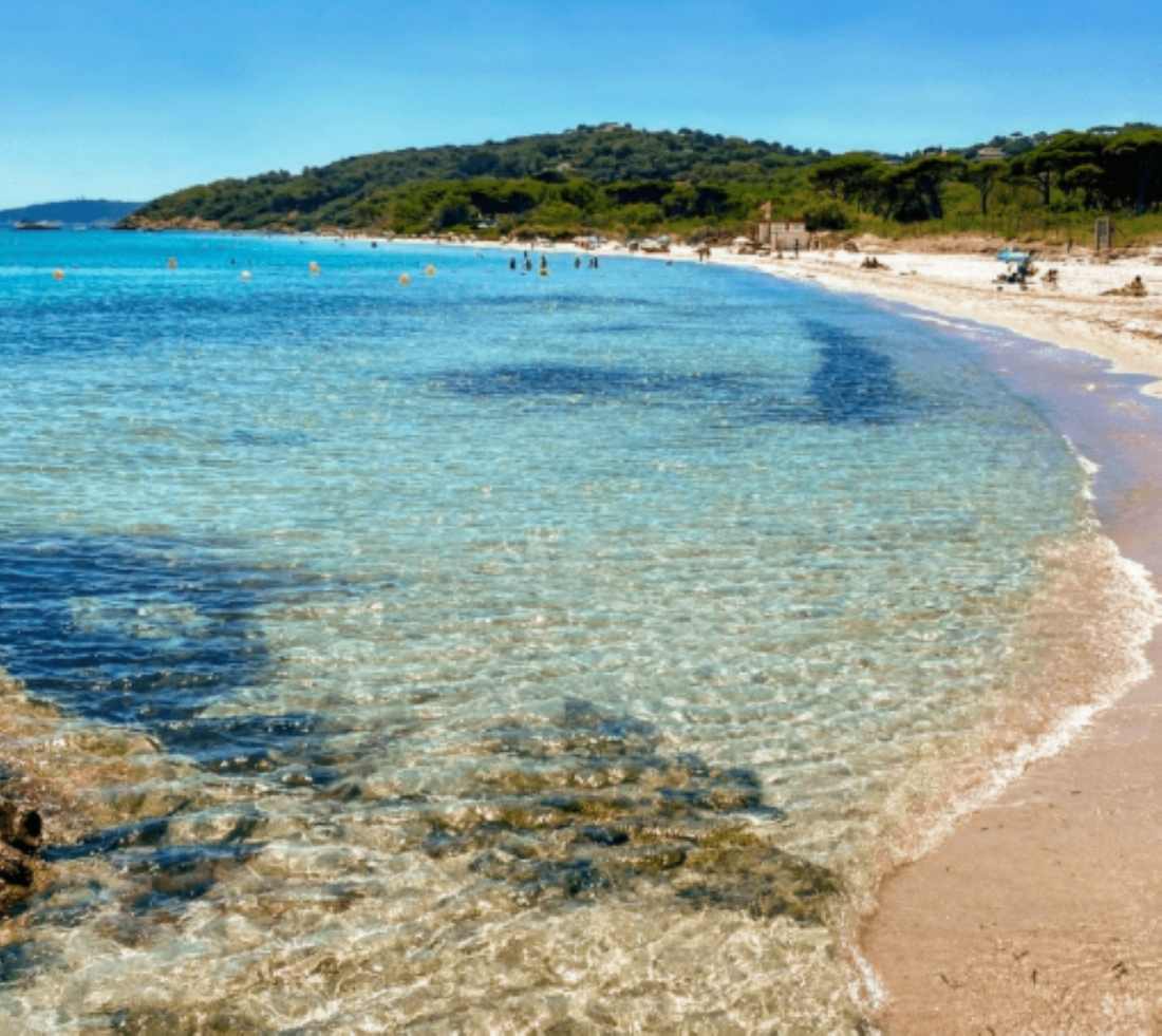 1月23日のブログ～フランス～南仏の隠れ家リゾート～サントロペのプロンシュビーチPlage de la Plonche