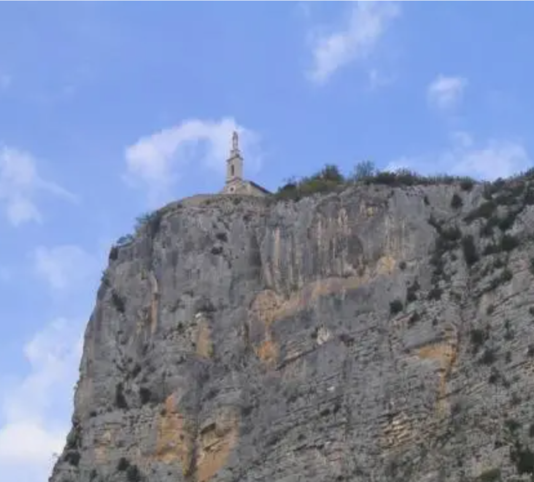 12月2日のブログ～フランスの小さな街～カステラーヌCastellane