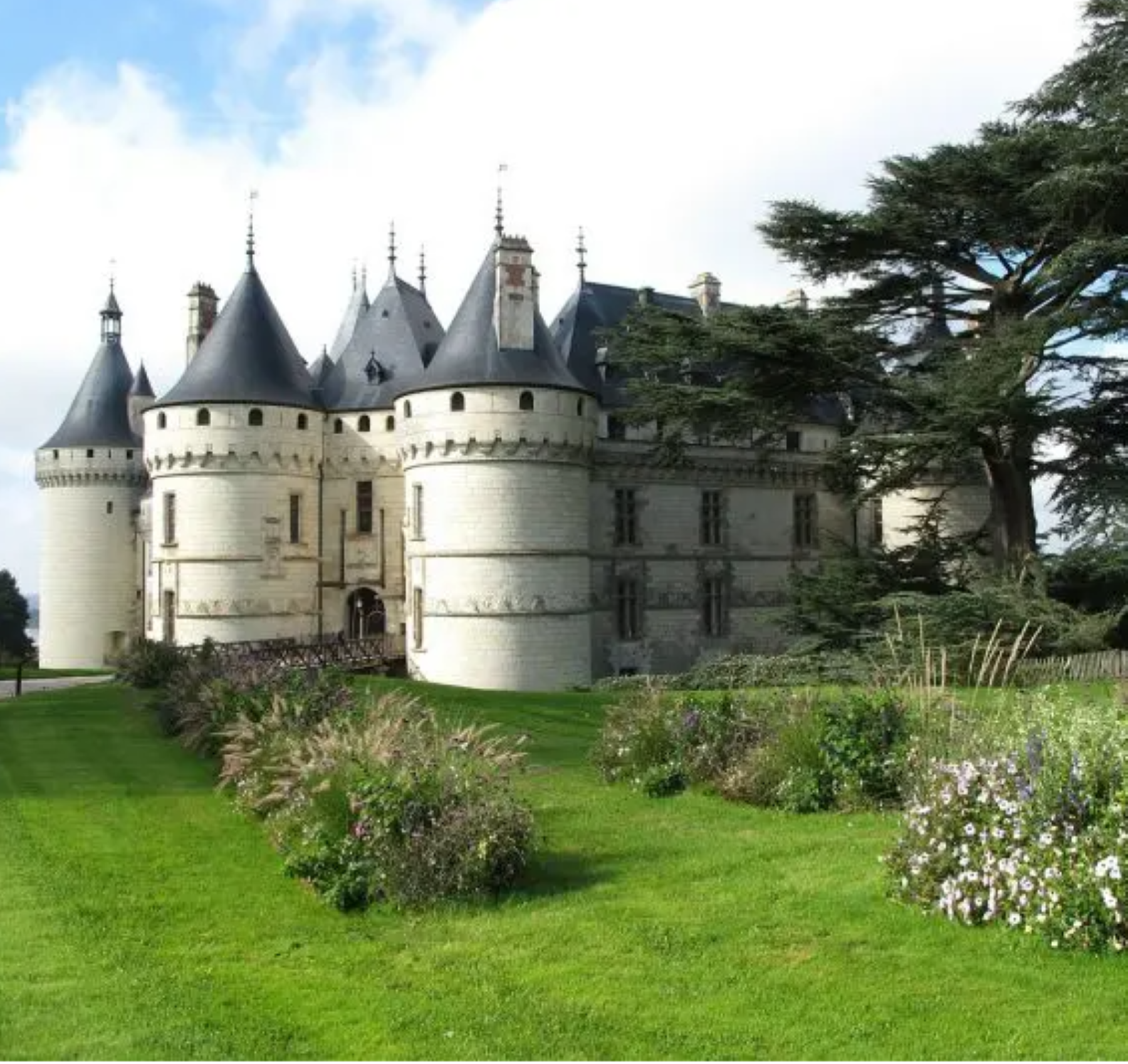 11月17日のブログ～フランスの小さな街～エトワール・シュル・ローヌÉtoile-sur-Rhône