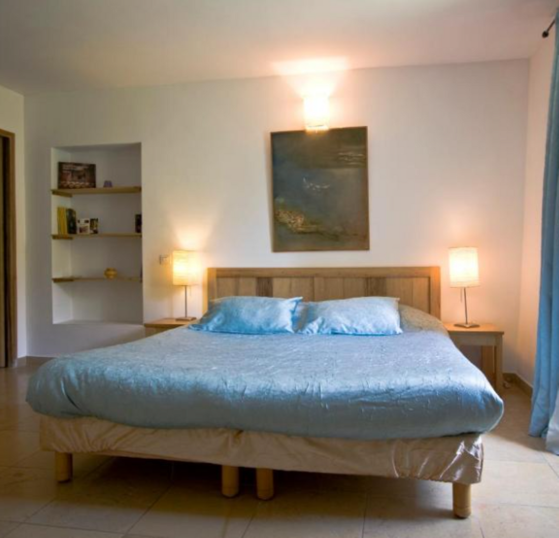 10月29日のブログ～フランスの小さな街～ヴェゾン ラ ロメーヌVaison-la-Romaine ホテル