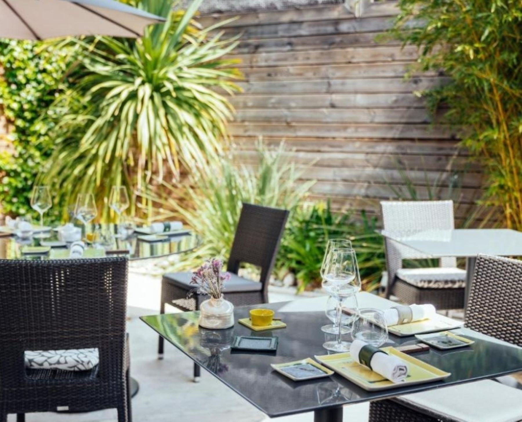 11月18日のブログ～フランスの小さなま街～エトワール・シュル・ローヌ　宿泊施設