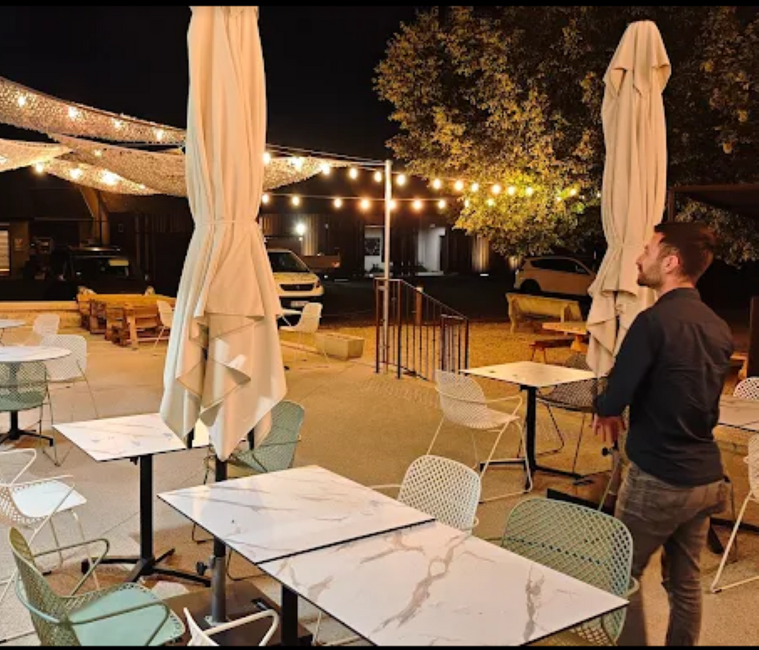 11月４日のブログ～小さなフランスの街～サン・サチュルナン・レ・ザプトのレストラン