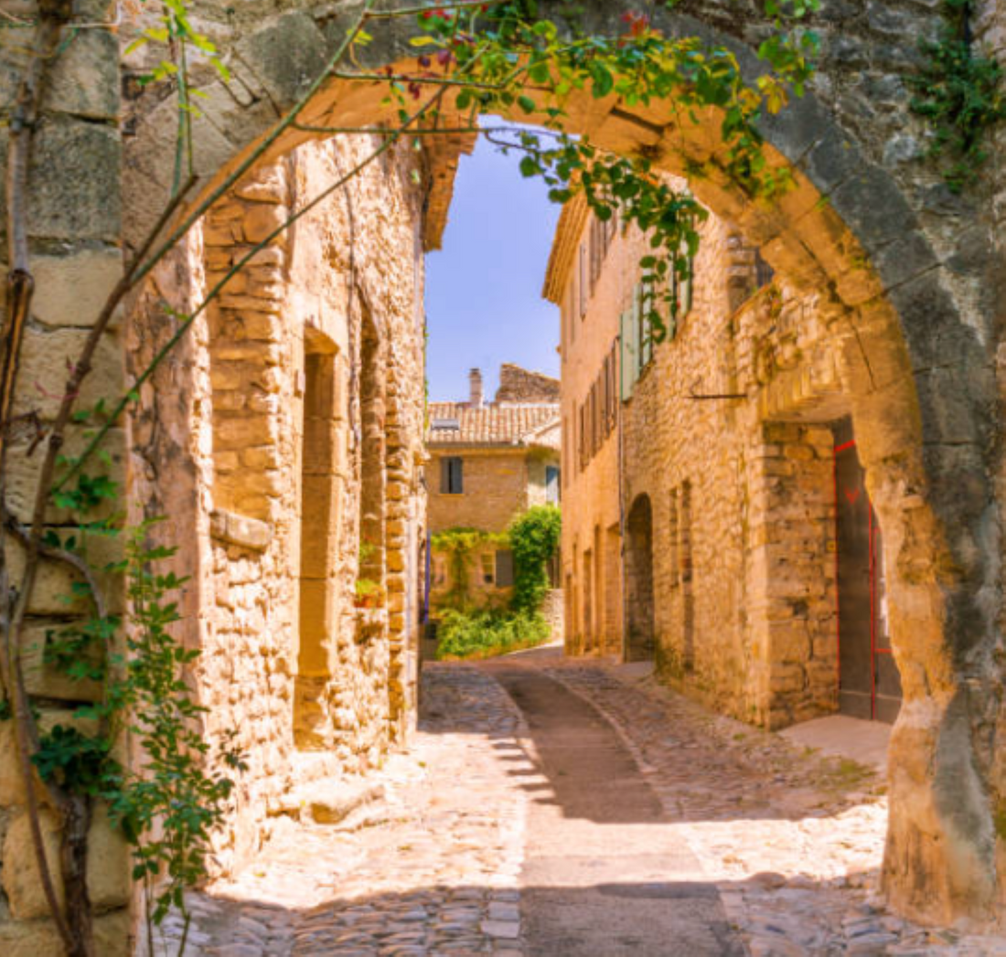 10月30日のブログ～フランスの小さな街～ヴェゾン ラ ロメーヌVaison-la-Romaine みどころ
