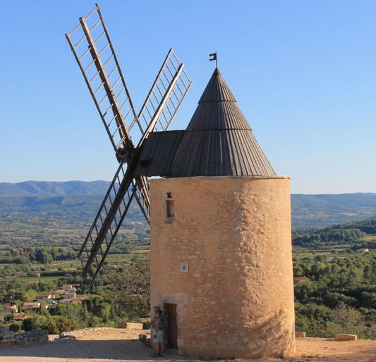 11月3日のブログ～小さなフランスの街～サン・サチュルナン・レ・ザプトのみどころ