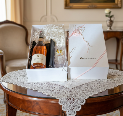 Cadeau de vin rosé Kaoru (confidentiel) et bouchon de bouteille