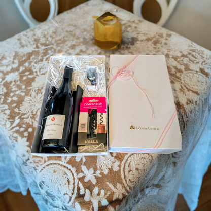 Coffret cadeau de Pass temps (vin rouge populaire) et accessoires